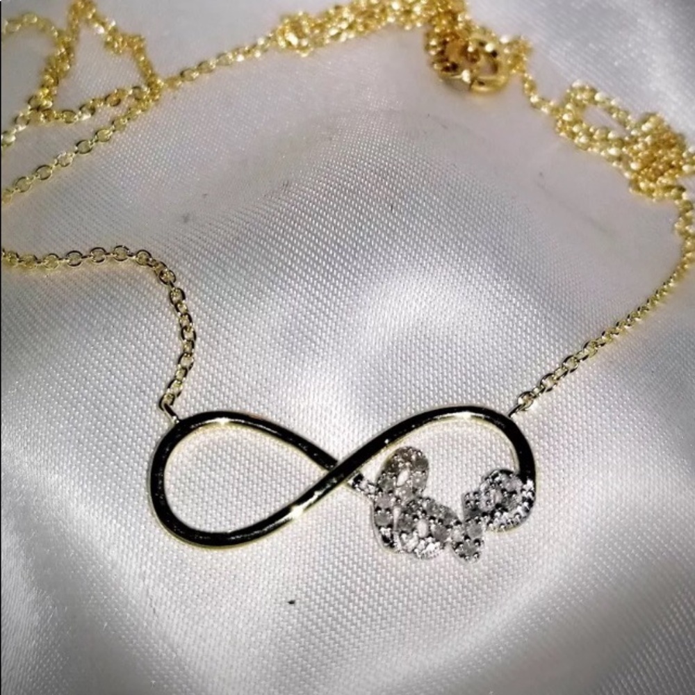 Victoria Townsend infinity love necklace